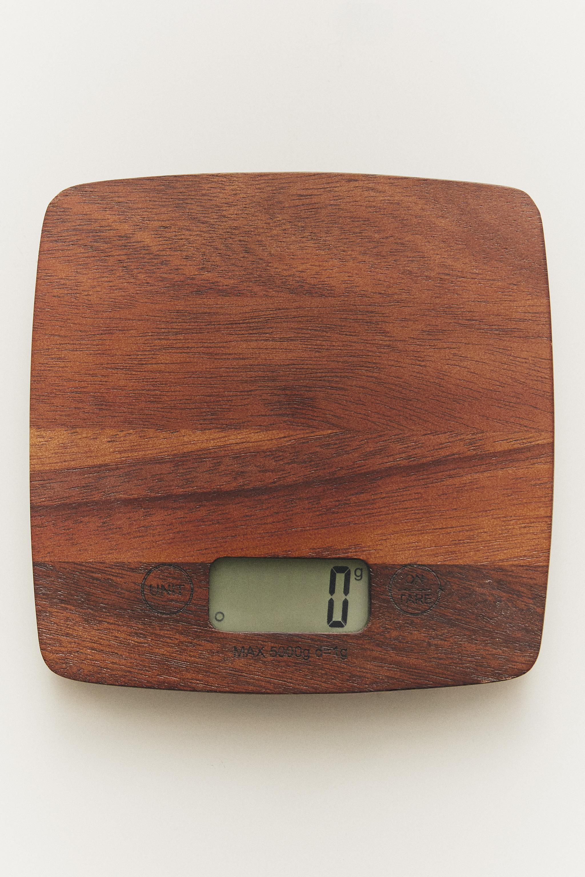 WOODEN KITCHEN SCALE